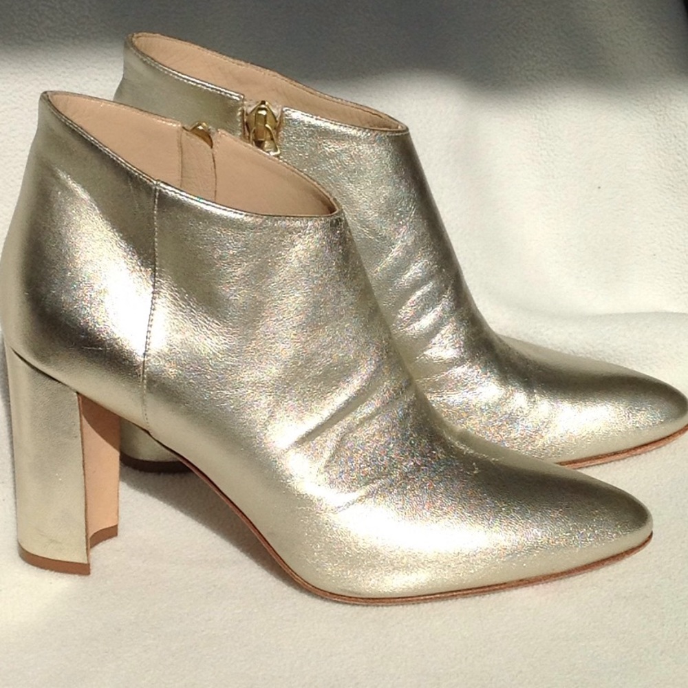 Manolo Blahnik "Brusta" booties - Picture 1 of 5